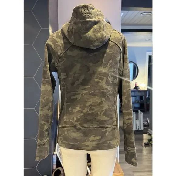 Lululemon Scuba Hoodie Jacket Cotton Heritage Camo Size 8 Green, Hair tie - Picture 3 of 9